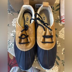 JBU Blue & Tan waterproof Shoes. NIB size 9.5 medium